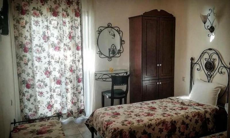 Hotel Xenios Zeus à Ouranoupoli Extérieur photo
