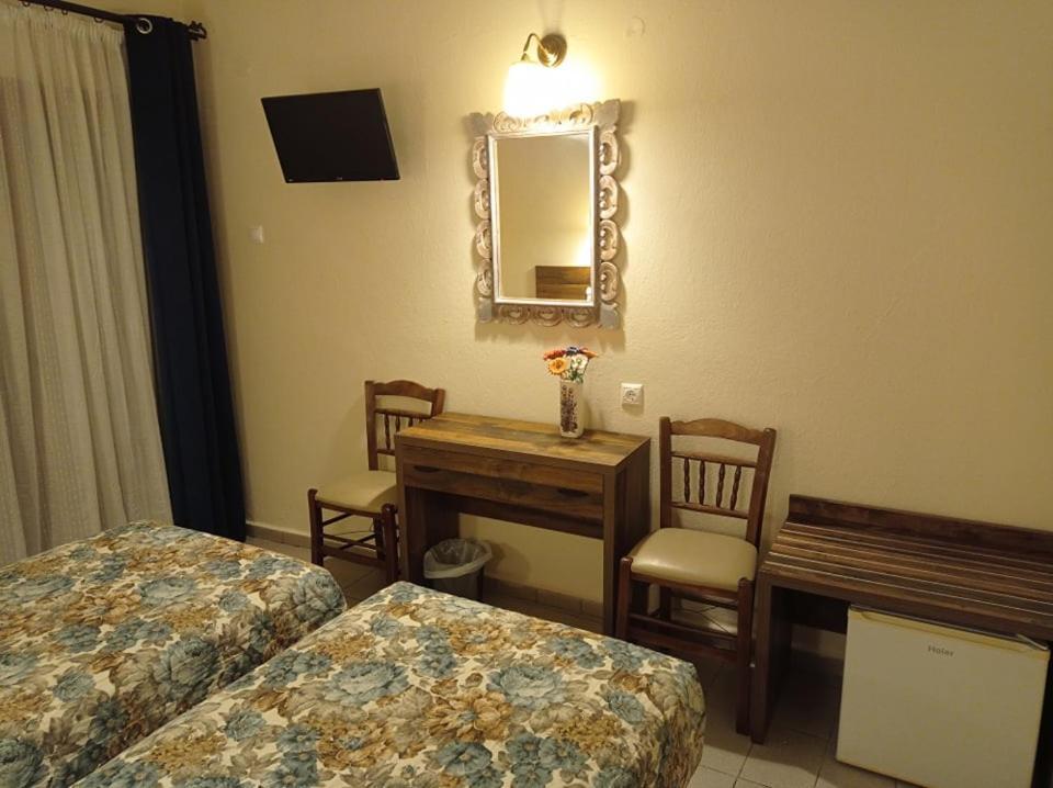 Hotel Xenios Zeus à Ouranoupoli Extérieur photo
