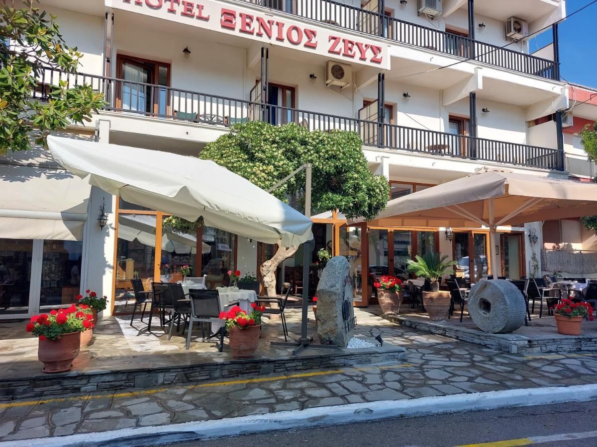 Hotel Xenios Zeus à Ouranoupoli Extérieur photo